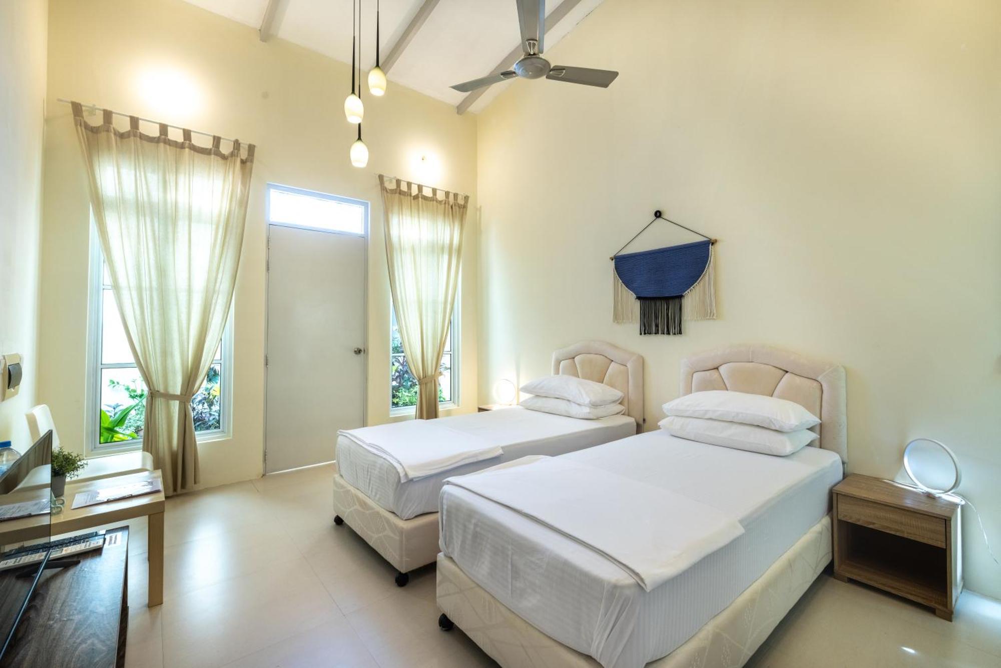 Three Hearts Hotel Fulhadhoo Room photo